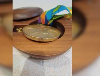 Jogador vende medalha do 1º ouro olímpico do Brasil no futebol. Saiba valor