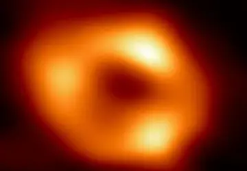 Cientistas revelam 1ª imagem de buraco negro gigante na nossa galáxia
