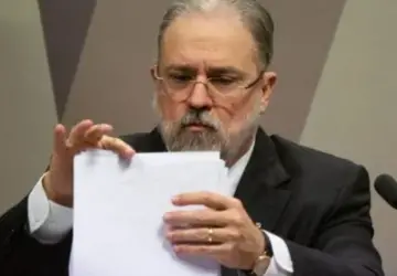 Aras deve dar recado a Alexandre ao arquivar ação de Bolsonaro