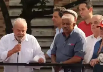 Lula acusa Bolsonaro de usar a 