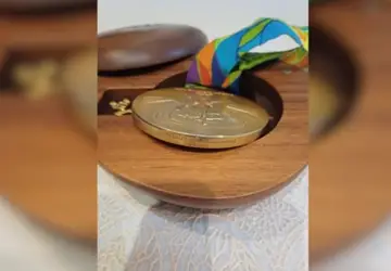 Jogador vende medalha do 1º ouro olímpico do Brasil no futebol. Saiba valor