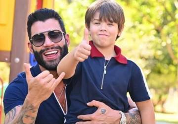 Gusttavo Lima se posiciona sobre vídeo do filho de 7 anos dirigindo