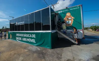 UBS Móvel da Prefeitura de Manaus oferta serviços nas proximidades do Museu da Amazônia
