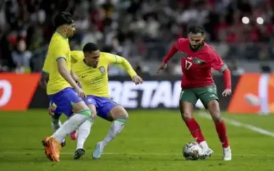 No primeiro jogo pós-Copa, Brasil perde para Marrocos por 2 x 1