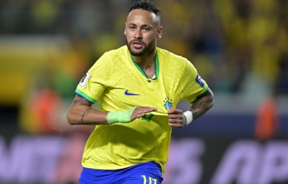 Neymar é cortado por lesão e Endrick é convocado para jogos do Brasil