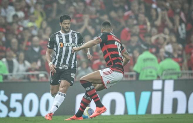 Flamengo empata com Atlético-MG e fica mais longe do título